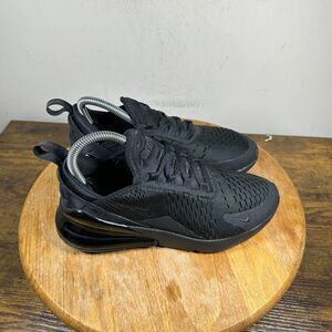 Nike Air Max 270 Women's Size 7 Black White Shoe Sneakers AH6789-006